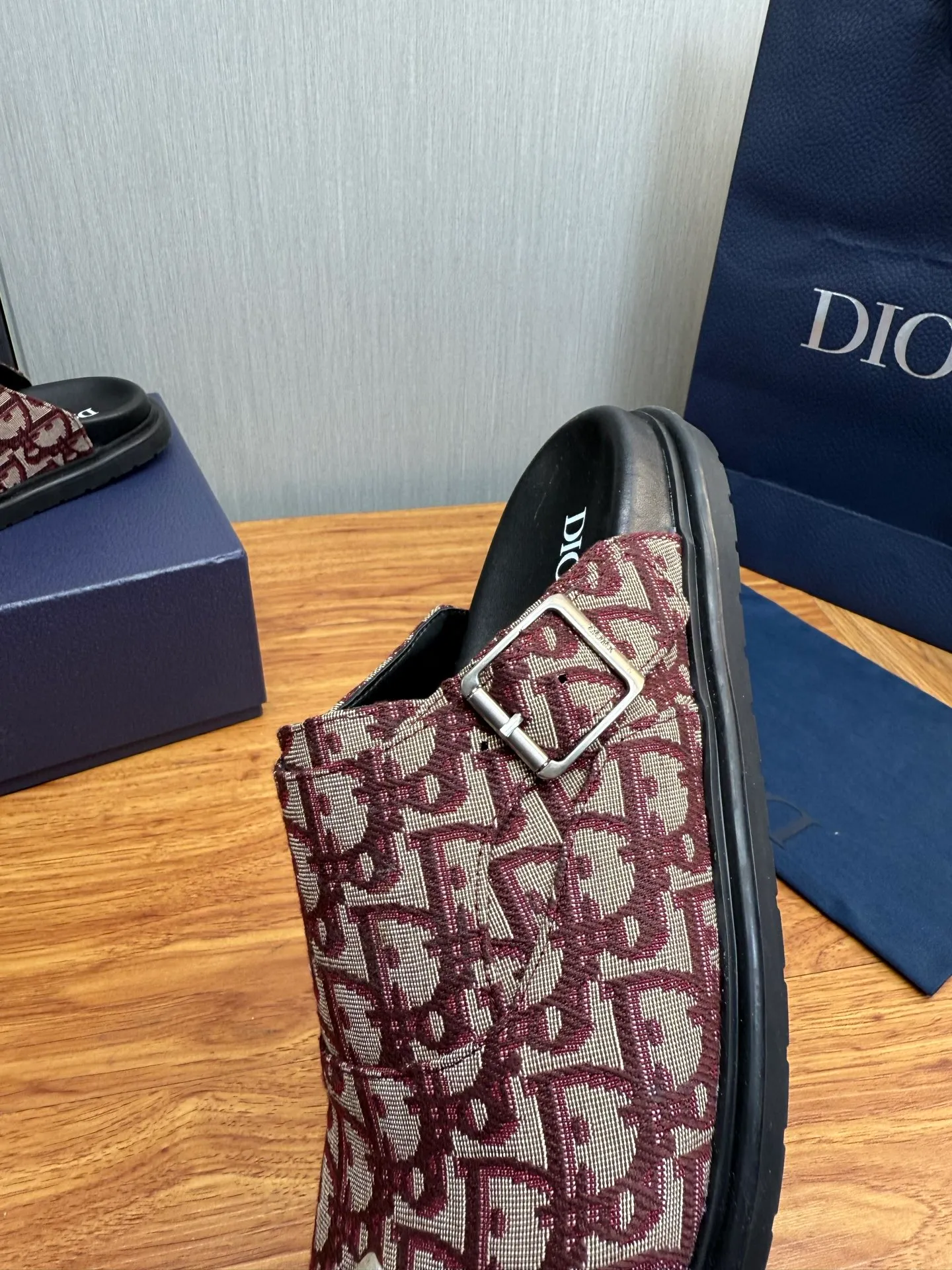Men's men's shoes 420💰 Dior. Men's slippers🩴Official website 1:1 production 38-45 yards 45 46 🉑️Customized original material shipped✅